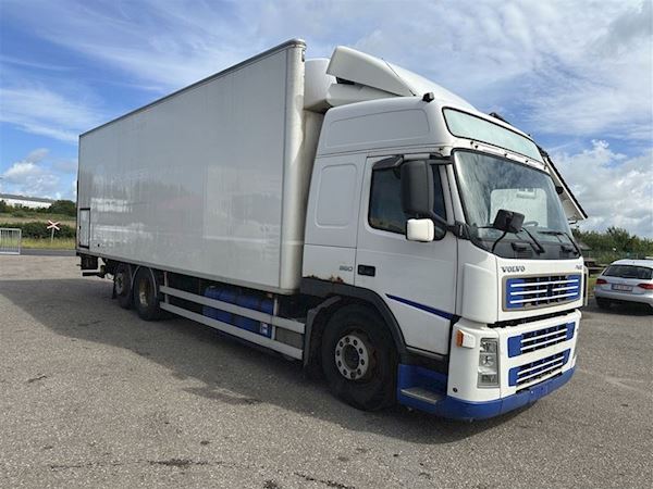 Volvo FM12 6X2 380 HK, Køle