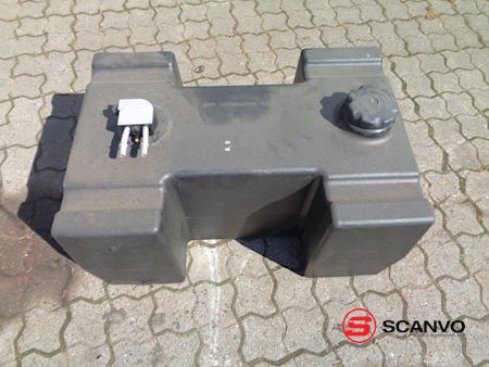 mercedes-benz_100_l_plast_h_formet_dieseltank_tilbehoer