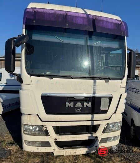 man_tgx_18-440_4x2_lls-u_mega_traekker