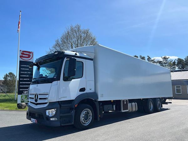 Mercedes-Benz Antos 2533 L - 24 palles, Fast kasse