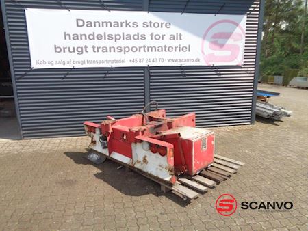 hmf_142_t_m_kran_konsol_med_traektravers_extras