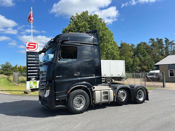Mercedes-Benz Actros 2545 LS, Sattelzugmaschine