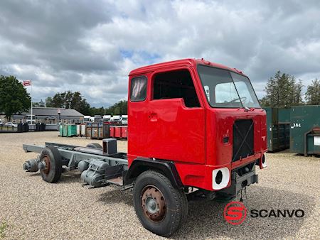 volvo_f89_6x2_veteran