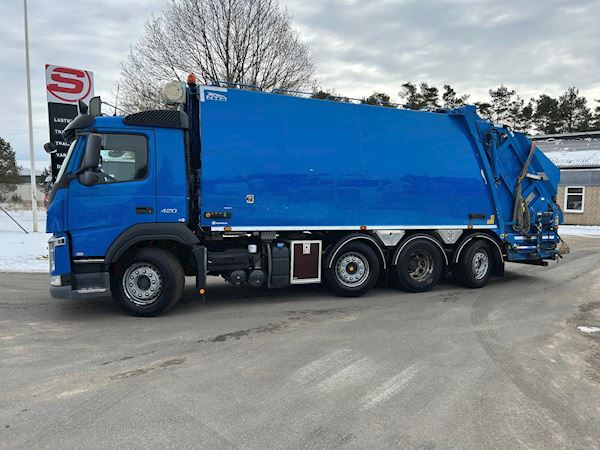 Volvo FM420 8x2*6 Trippel NTM 25m3, Renovation