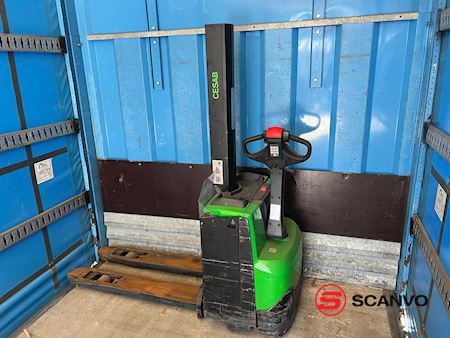 toyota_s208l_el-stabler_24_volt_trucks