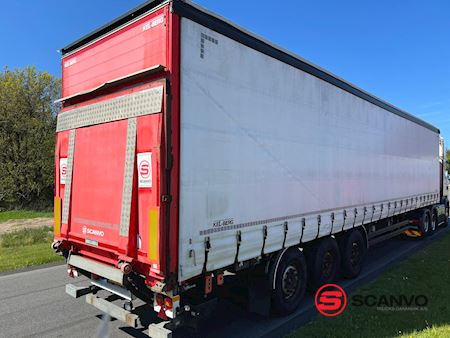 kel-berg_d100v_136_mtr_gardin_-_lodretstaaende_lift_curtain-sider