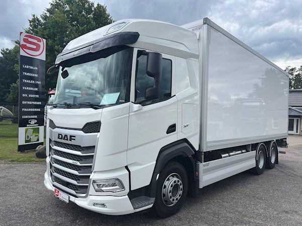 DAF XF480 FAS 6x2, Fast kasse