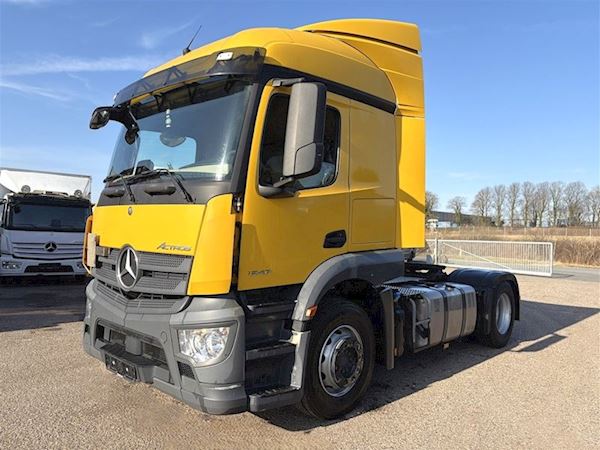 Mercedes-Benz 1843 LS, Trækker