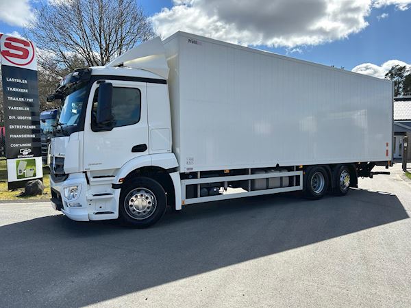Mercedes-Benz Actros 2535 - 21 Euro paller, Closed box