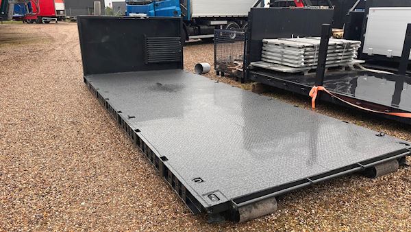 Scancon ML6200RC Maskinlad med containerlåse, Machine platform