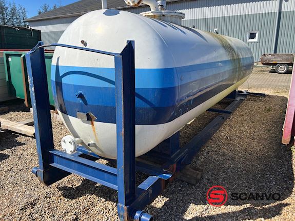 Diverse 8000 ltr Ståltank Tankopbygning - 1