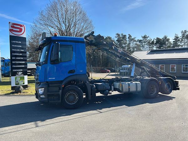 Mercedes-Benz Antos 2546 L, Hejs