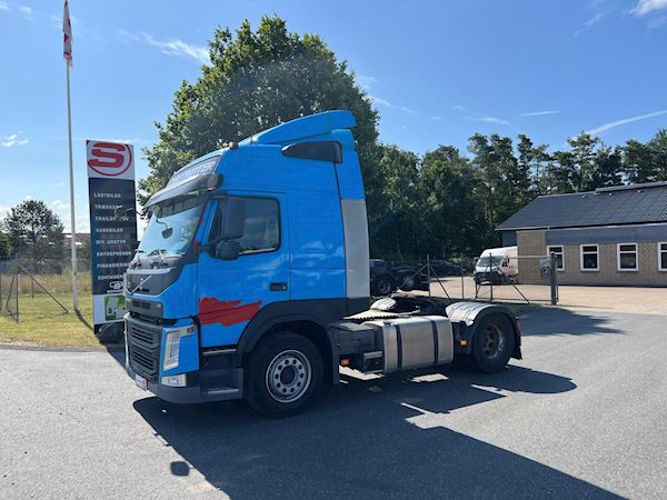 Volvo FM420, Trækker
