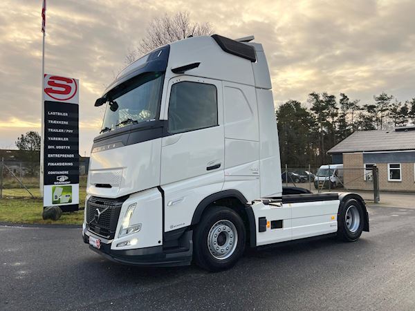 Volvo FH460 Aero + Klasse 3, Trækker