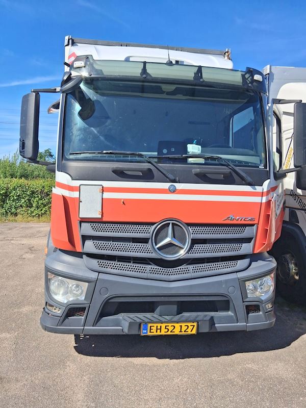 Mercedes-Benz Antos 1827 LNR, Curtain-Sider