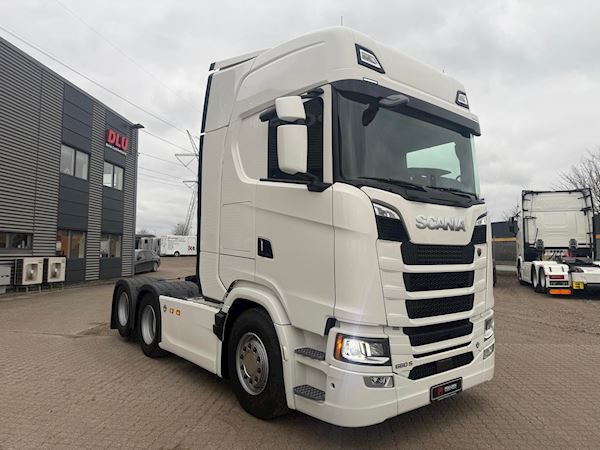 Scania S660 A 6x2 NB 2950, Trækker
