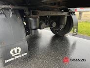 Krone 13,6 mtr boks trailer - lodretstående lift City - 12