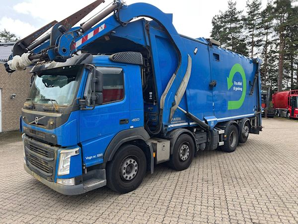 Volvo FM460 8x2*6 - FAUN 533L frontpress, Refuse collection